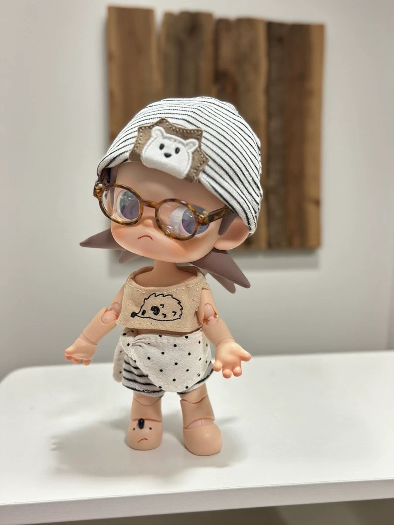Adorable Zsiga BJD 1/8 Outfit: Hedgehog Print Top & Polka Dot Shorts – Stylish Doll Clothes for Collectors - Image 3