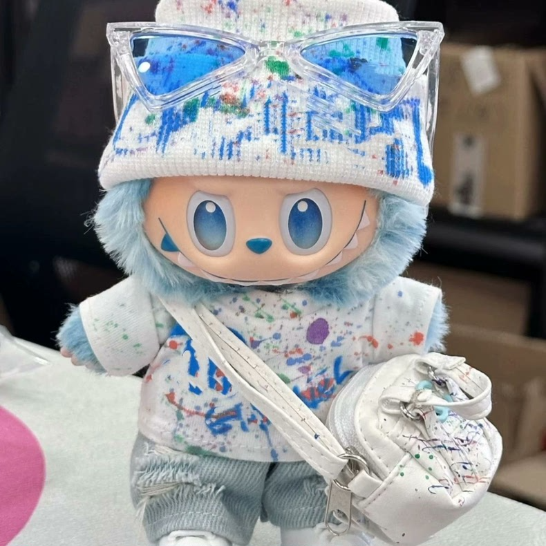 Stylish LABUBU Splatter Paint Doll Outfit – Blue & White T-Shirt, Shorts & Handbag for 15-17cm Dolls - Image 2
