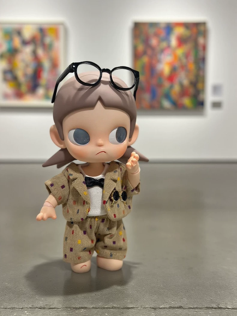 Zsiga BJD 1/8 Stylish Polka Dot Outfit: Elegant Doll Clothes with Bow Tie & Glasses Brooch - Image 1