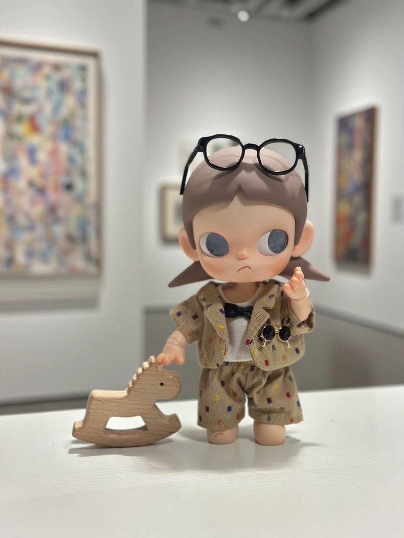 Zsiga BJD 1/8 Stylish Polka Dot Outfit: Elegant Doll Clothes with Bow Tie & Glasses Brooch - Image 2