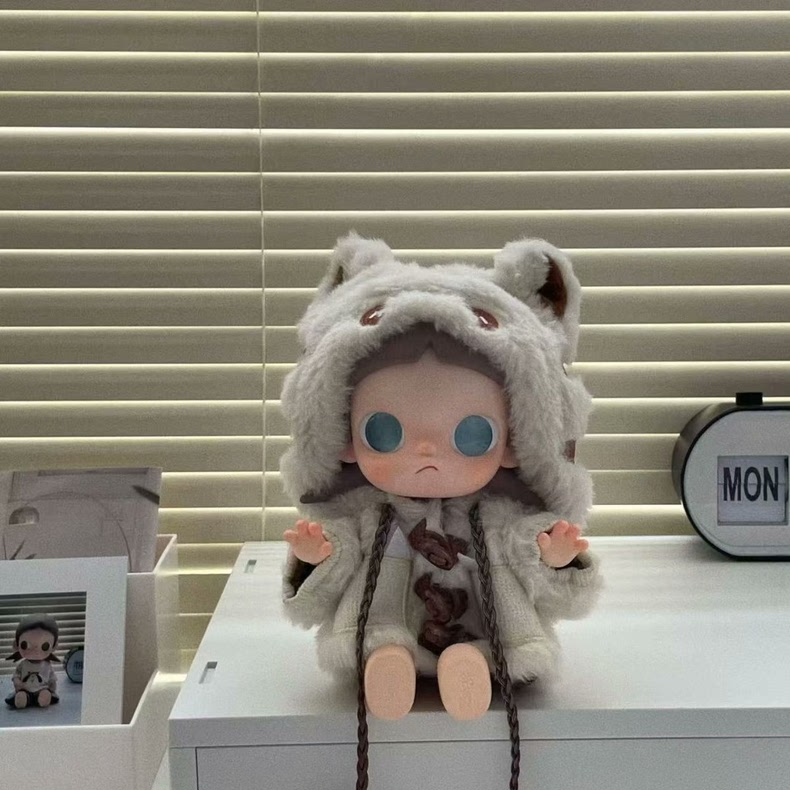 Adorable Tiger Outfit for Zsiga BJD 1/8 Doll - Plush Hood & Tail - Image 3