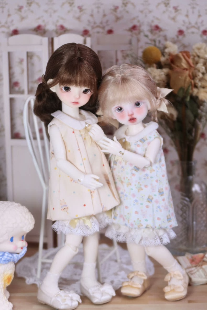 Charming BJD 1/6 Doll Outfit: Delicate Lace & Pastel Elegance for Collectors - Image 6