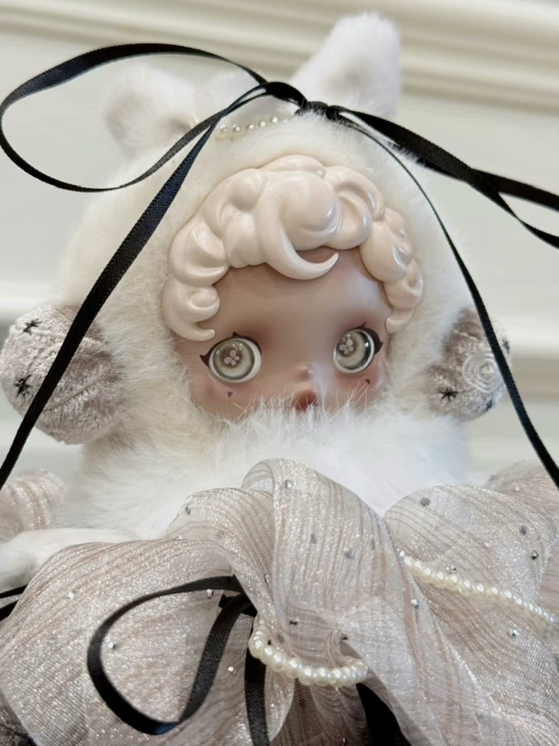 Handmade Skullpanda Doll Princess Dress: Elegant White Lace Outfit with Headpiece - Image 7