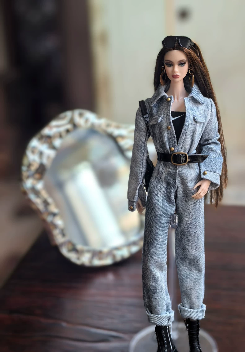 Gray Premium BJD 1/6 Jumpsuit Set w/ Detachable Belt & Metallic Accents - Image 2
