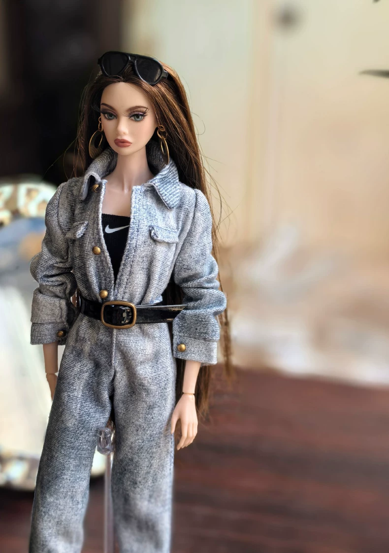 Gray Premium BJD 1/6 Jumpsuit Set w/ Detachable Belt & Metallic Accents - Image 4