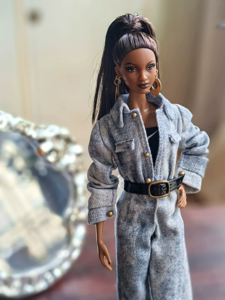 Gray Premium BJD 1/6 Jumpsuit Set w/ Detachable Belt & Metallic Accents - Image 5