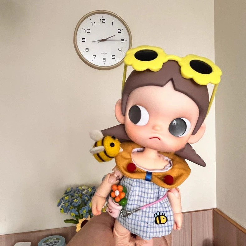 Zsiga BJD 1/8 Doll Outfit - Vibrant Yellow Sunflower & Blue Check Dress with Detachable Accessories for Collectors - Image 1