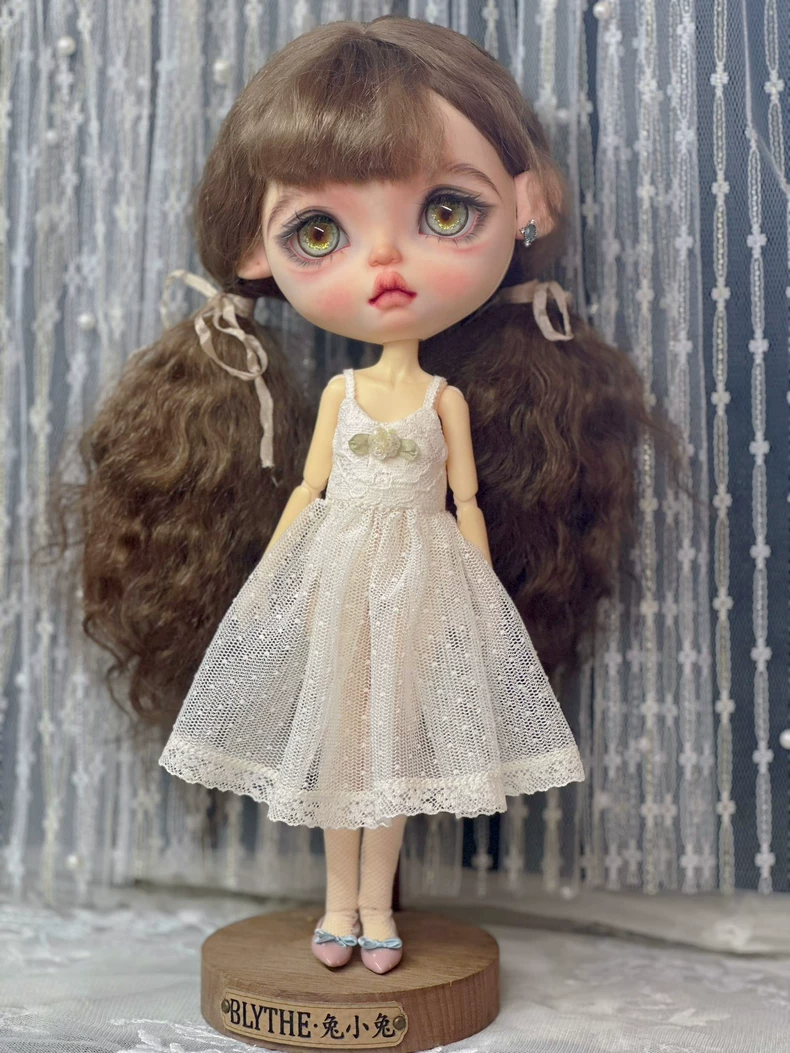 Exquisite Blythe Doll Lace & Tulle Dress - Elegant OB24 Outfit for Collectors - Image 3