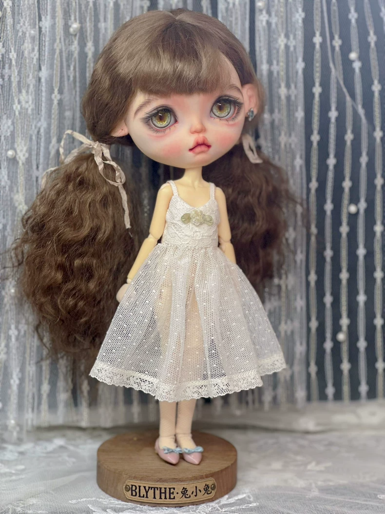 Exquisite Blythe Doll Lace & Tulle Dress - Elegant OB24 Outfit for Collectors - Image 5