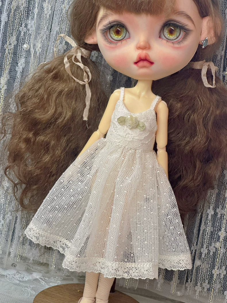 Exquisite Blythe Doll Lace & Tulle Dress - Elegant OB24 Outfit for Collectors - Image 8