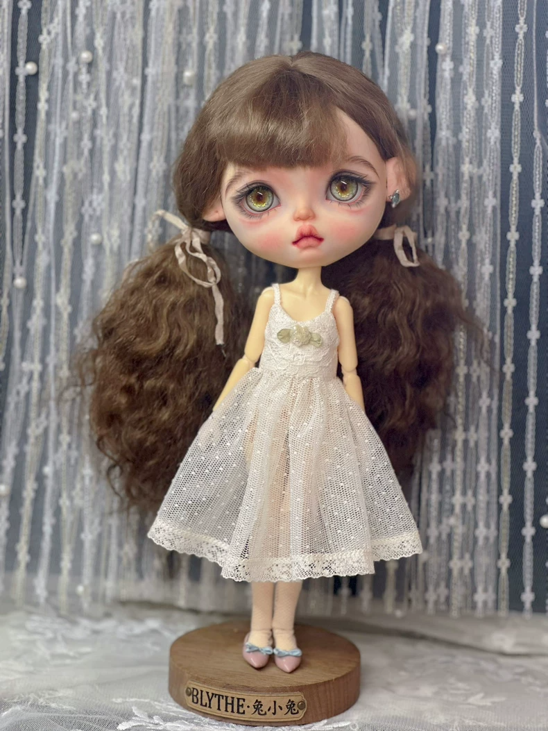 Exquisite Blythe Doll Lace & Tulle Dress - Elegant OB24 Outfit for Collectors - Image 9