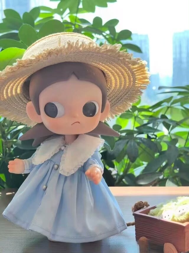 Zsiga BJD 1/8 Doll Clothes Outfit: Charming Blue Dress & Sun Hat Set for Customizable Elegant Play - Image 1