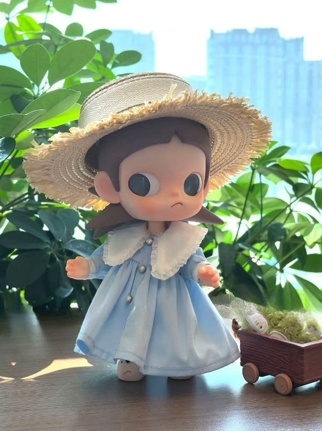 Zsiga BJD 1/8 Doll Clothes Outfit: Charming Blue Dress & Sun Hat Set for Customizable Elegant Play - Image 2