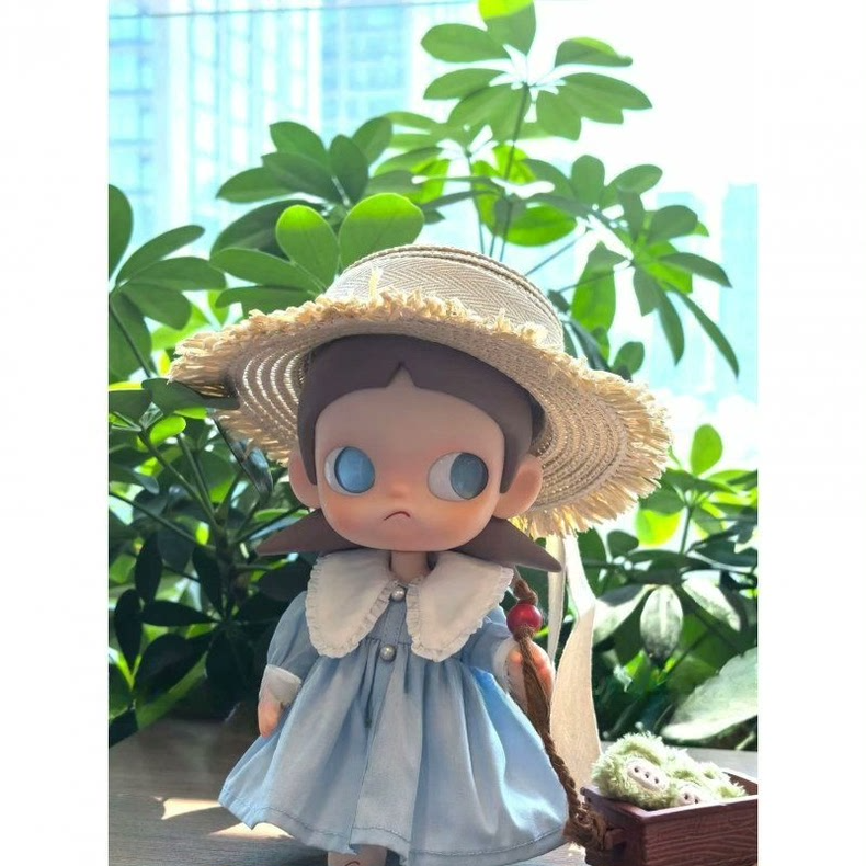 Zsiga BJD 1/8 Doll Clothes Outfit: Charming Blue Dress & Sun Hat Set for Customizable Elegant Play - Image 3
