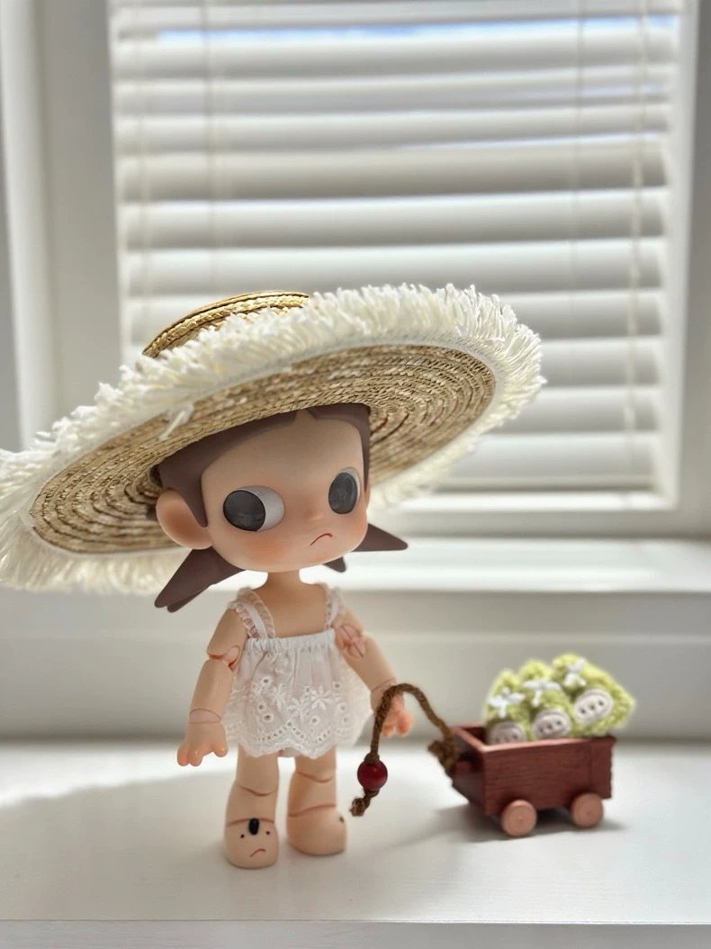 Charming Zsiga BJD 1/8 Lace Dress & Straw Hat Outfit – Elegant, Durable Doll Accessories - Image 2