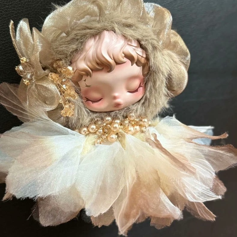Enchanting Skullpanda Winter Doll Outfit – Delicate Luxe Tulle & Metallic Accents - Image 1