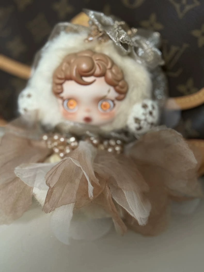 Enchanting Skullpanda Winter Doll Outfit – Delicate Luxe Tulle & Metallic Accents - Image 2