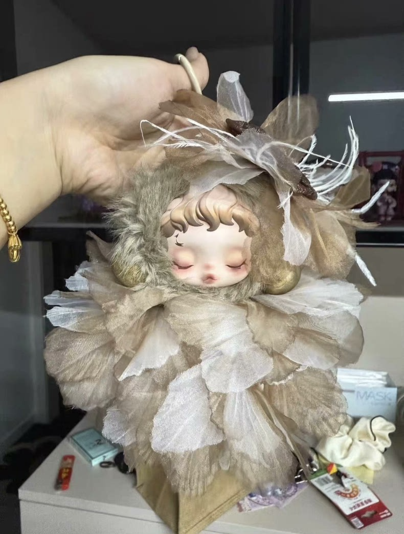 Enchanting Skullpanda Winter Doll Outfit – Delicate Luxe Tulle & Metallic Accents - Image 8