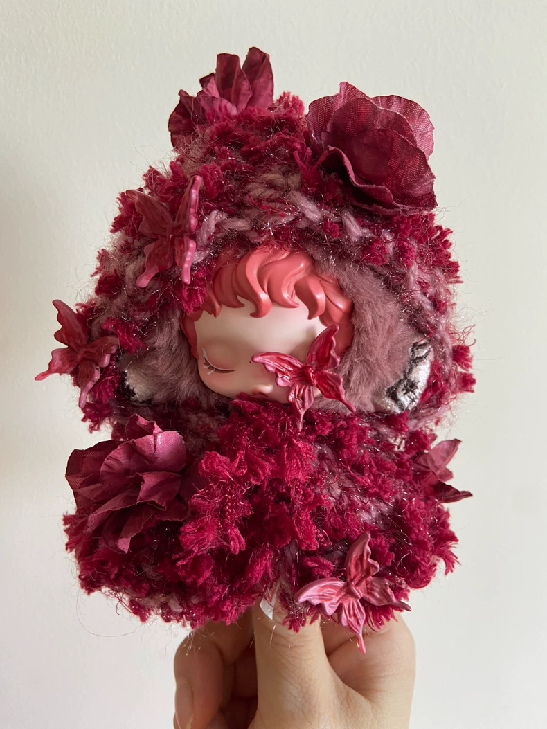 Enchanting Skullpanda Pink Hooded Cloak: Fantasy Elegance with Floral Embellishments - Image 7
