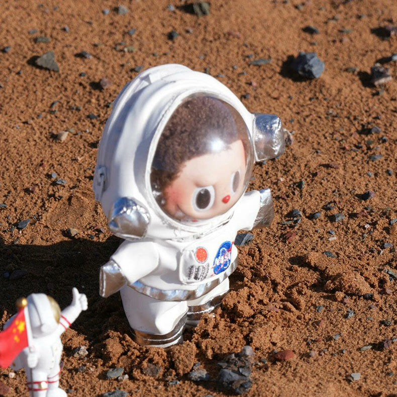 LABUBU Premium Detailed Astronaut Costume Figurine Space Outfit Durable Roleplay Adventure - Image 2