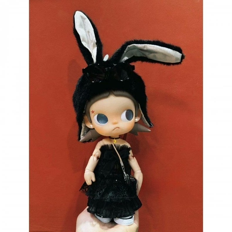 Zsiga BJD 1/8 Gothic Black Dress Outfit w/ Headpiece & Chain - Elegant Luxury Doll Clothes - Image 1