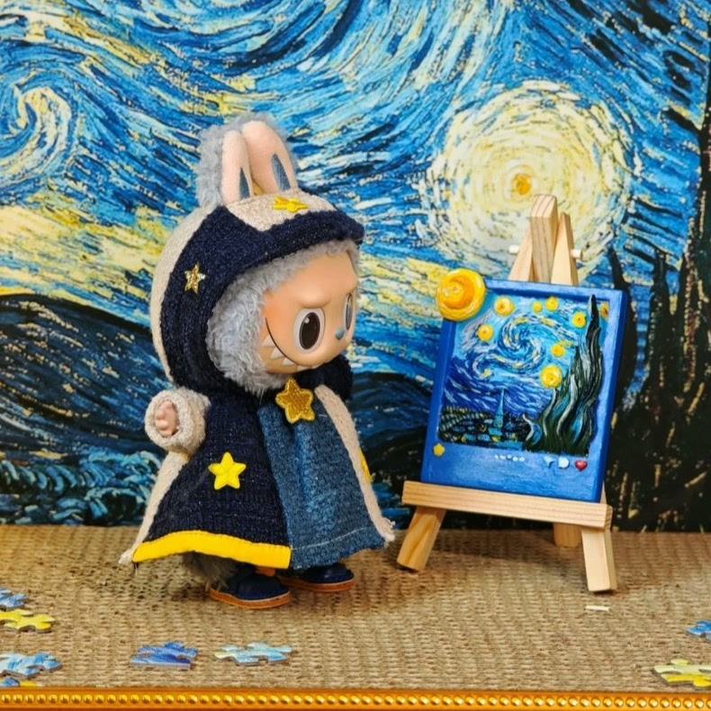 Whimsical Starry Night Labubu Outfit – Handcrafted Crochet Cloak & Hat for 17cm Figures - Image 5