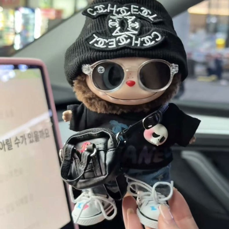 Stylish LABUBU Doll Outfit – Urban Cool Hat, Sunglasses & Casual Set for 15-17cm Dolls - Image 2