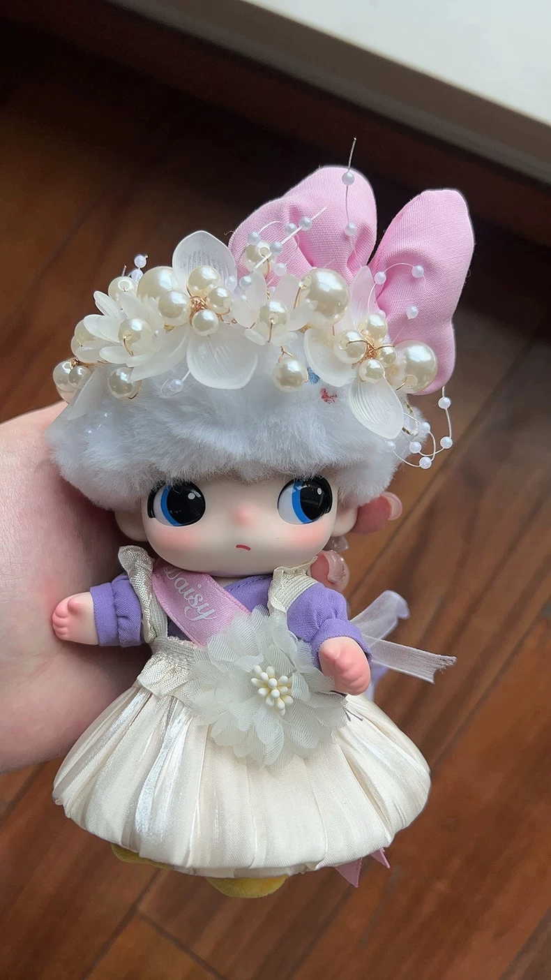 Exquisite Zsiga BJD 1/8 Doll Outfit – Delicate Dress & Luxe Headwear for Collectors - Image 2