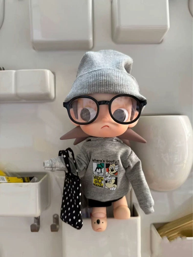 Adorable 1/8 BJD Sports Outfit for Zsiga Dolls - 5-Piece Cotton Hoodie & Accessories Set, Playful Gray Style - Image 1