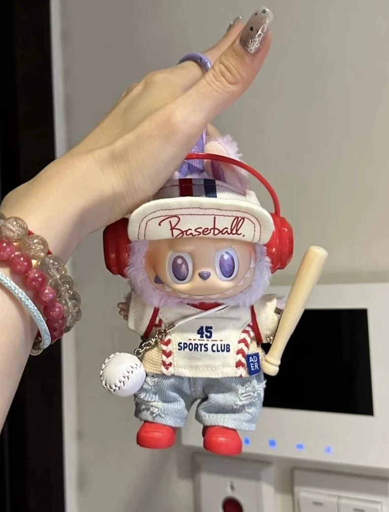 LABUBU Baseball Outfit Set: Sporty Jersey, Cap & Accessories for Collectors - Image 2