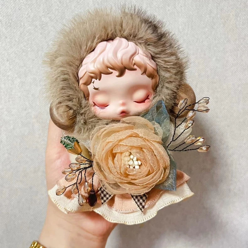 Whimsical Skullpanda Outfit: Plush Fur & Tulle Ensemble with Floral & Sparkling Accents for Collectible Figures - Image 3