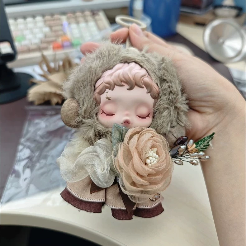 Whimsical Skullpanda Outfit: Plush Fur & Tulle Ensemble with Floral & Sparkling Accents for Collectible Figures - Image 8