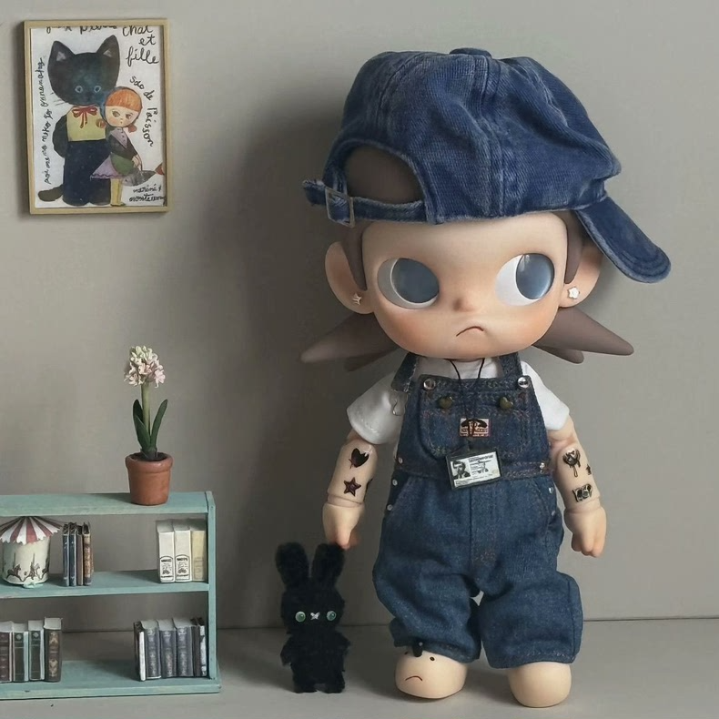 Zsiga BJD 1/8 Stylish Denim Outfit Set: Cap, Shirt & Overalls - Image 1