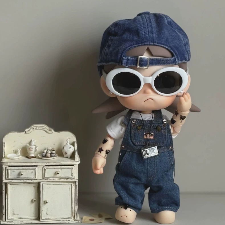 Zsiga BJD 1/8 Doll Outfit - Stylish Denim Overalls, Cap & Glasses Set for Collectors - High-Quality Fashion Ensemble - Image 1