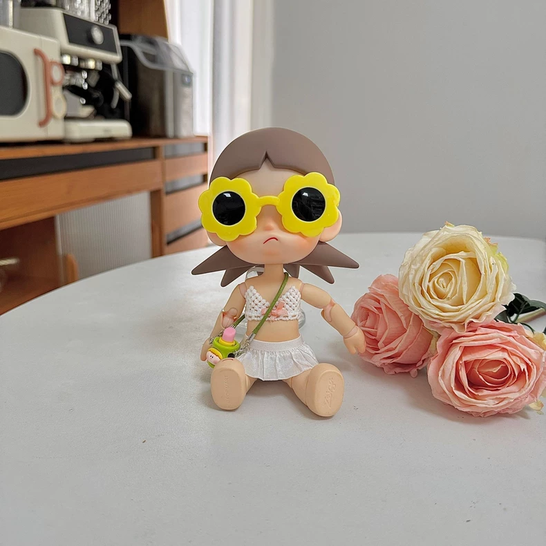 Zsiga BJD 1/8 Summer Outfit: White Lace Bikini, Floral Straw Hat & Yellow Sunglasses for Dolls - Image 2