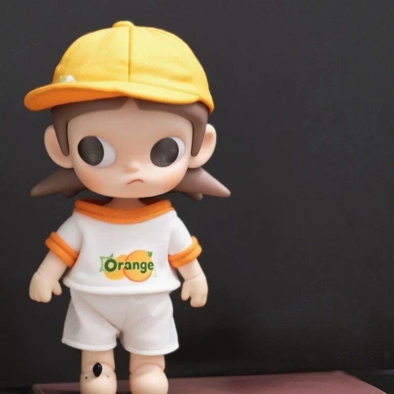 Vibrant Fruit-Print Zsiga BJD 1/8 Outfit - Playful T-Shirt, Yellow Cap & White Shorts for Doll Customization & Collectors - Image 1