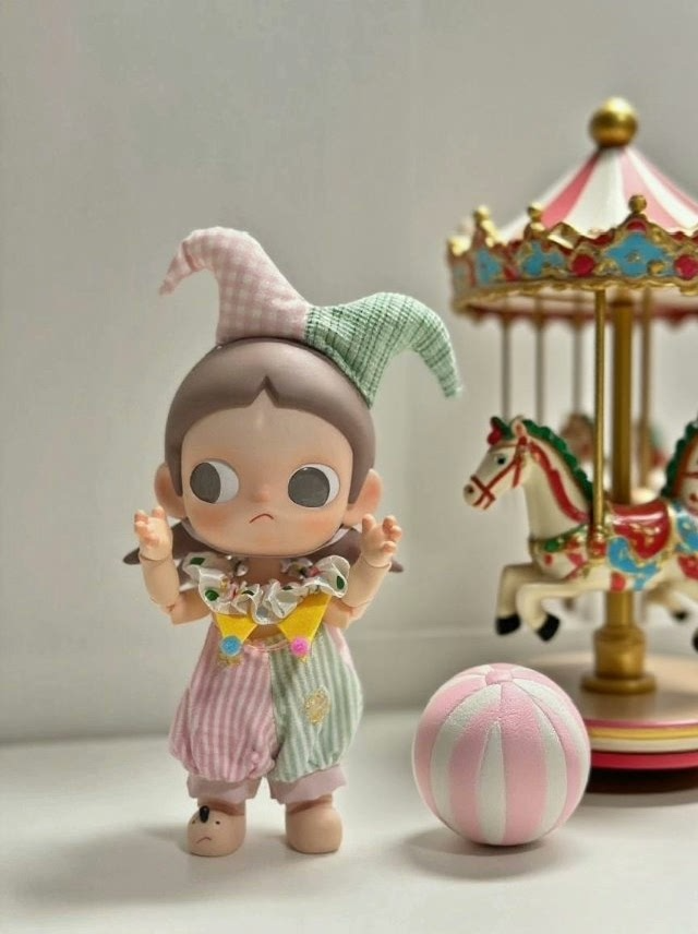 Whimsical Circus BJD Outfit - 1/8 Doll Clothes Set with Hat & Skirt, Vibrant Cotton-Polyester Ensemble for Collectors & Play - Image 1