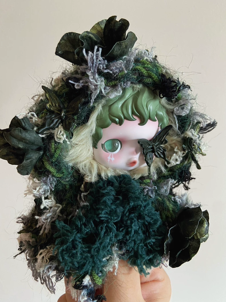 Skullpanda Outfit: Intricate Plush & Metallic Cosplay Ensemble for Collectors – Durable & Stylish - Image 4