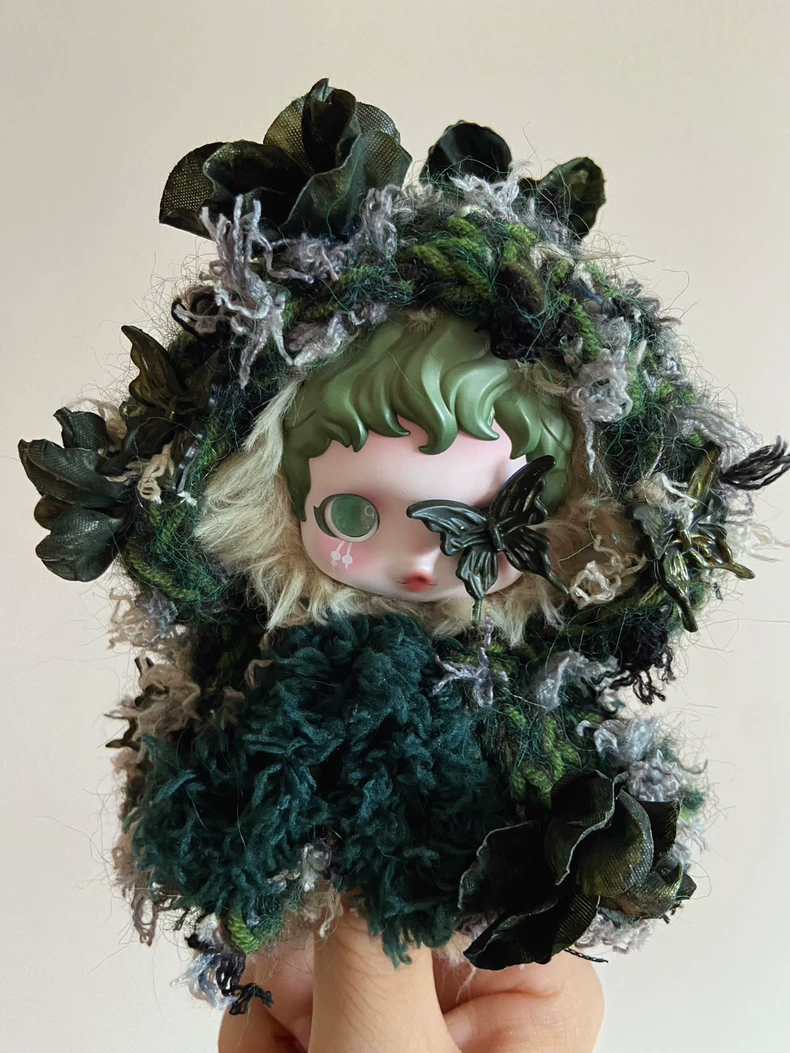 Skullpanda Outfit: Intricate Plush & Metallic Cosplay Ensemble for Collectors – Durable & Stylish - Image 8