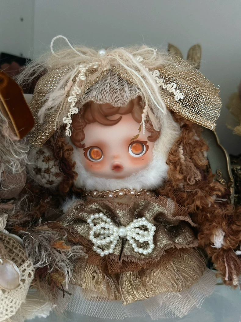 Exquisite Skullpanda Doll Outfit: Vintage Charm & Luxe Details for Collectors - Image 2