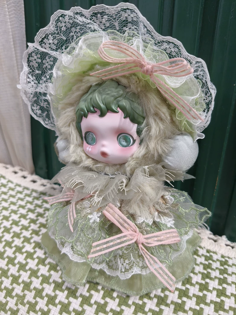 Elegant Pastel Green Skullpanda Doll Outfit with Lace & Faux Fur - Whimsical Fashion Collectible - Image 4