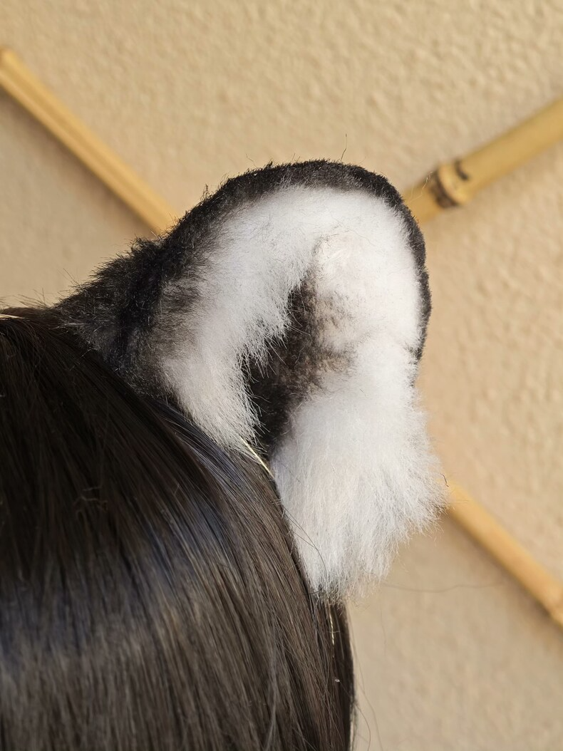 Fluffy Snow Leopard Ears Headband – Plush & Realistic - Image 1