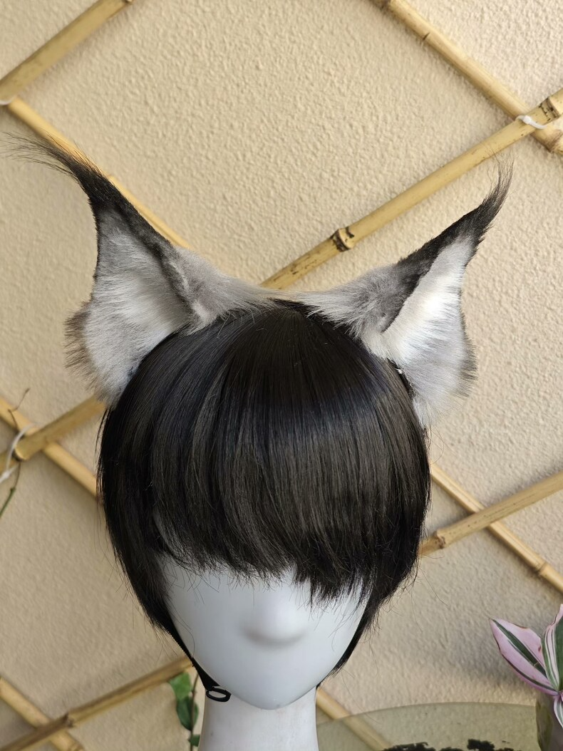 Realistic Lynx Faux Fur Ears for Cosplay - Image 3