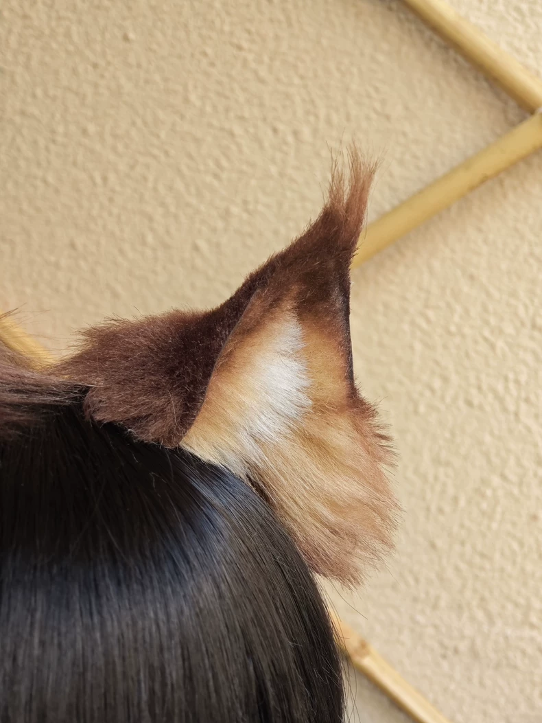 Realistic Plush Cat Ears – Handmade Faux Fur Hairpiece - Image 2