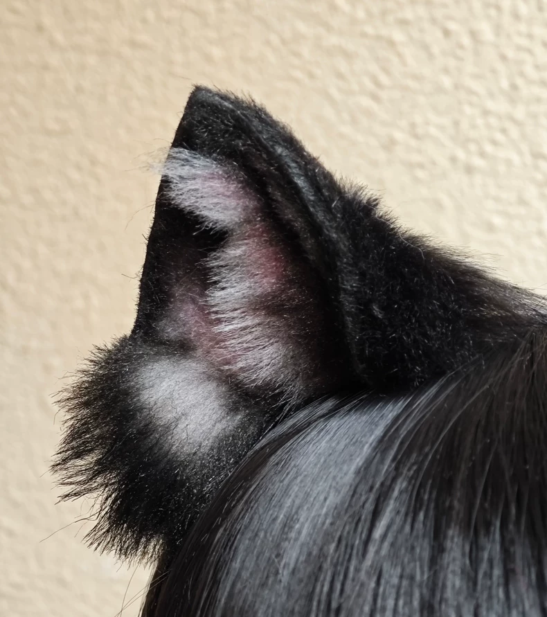 Luxury Realistic Cat Ears Headband – Plush & Lifelike - Image 1