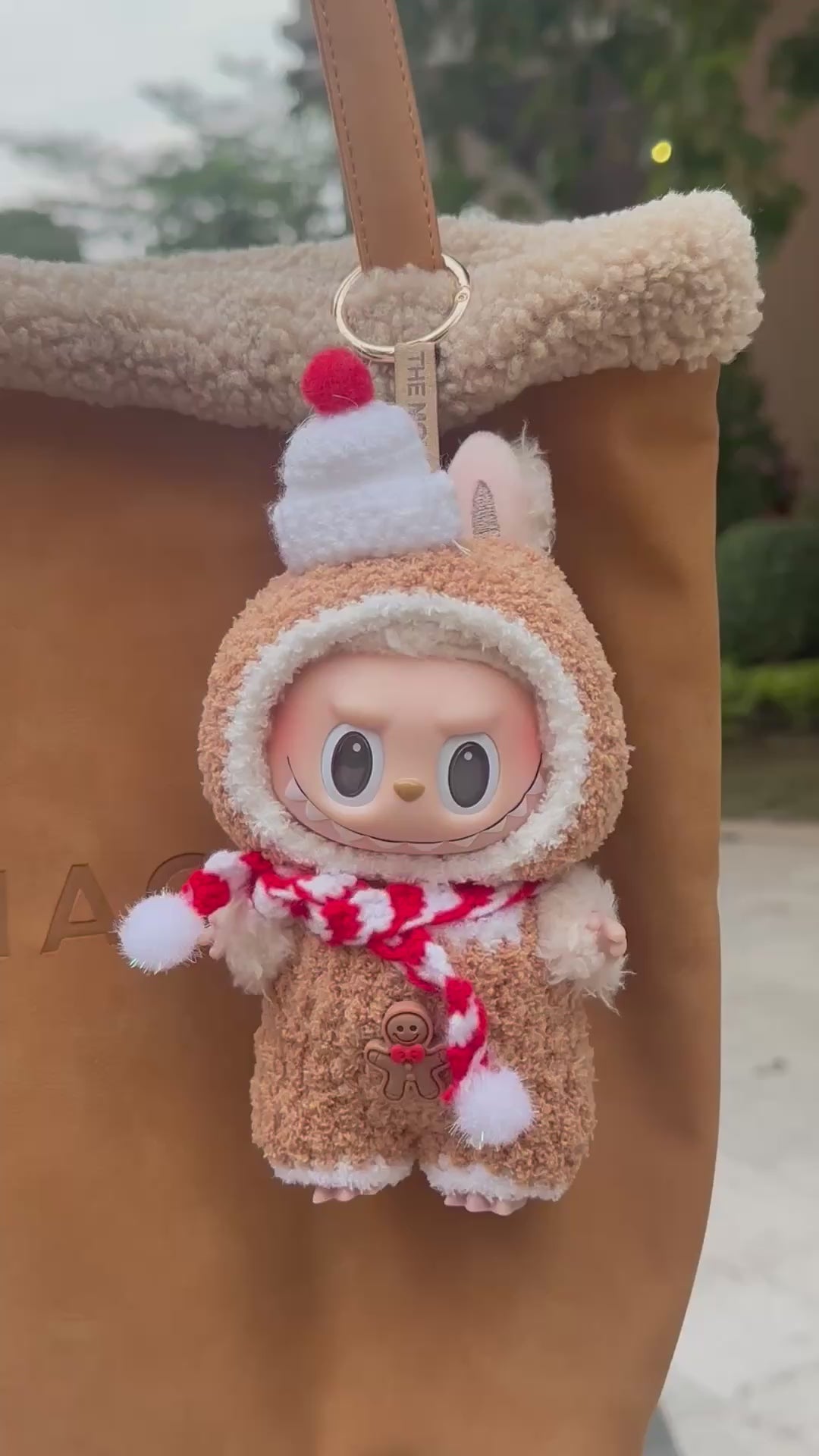 Festive Gingerbread LABUBU Doll Outfit – Cozy Hat, Scarf & Clothing Set for Holiday Fun! - Video 1
