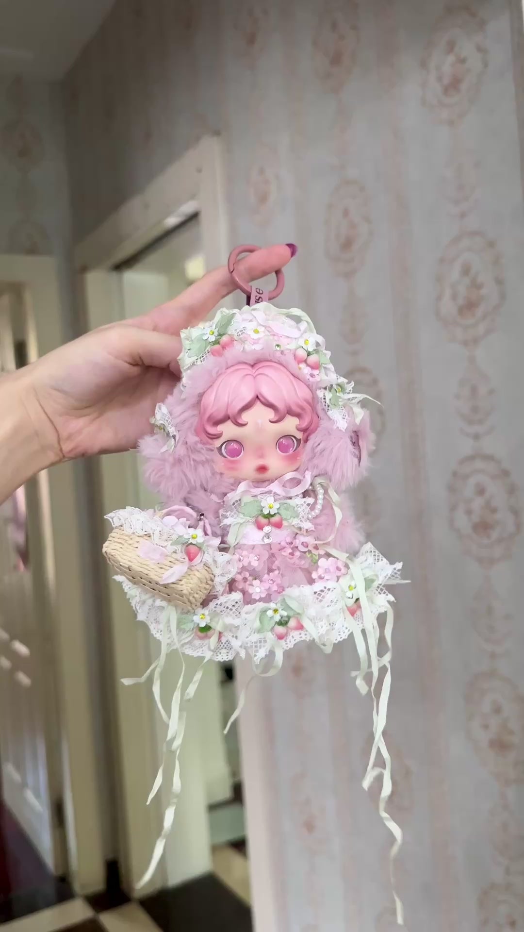 Elegant Skullpanda Doll Outfit: Lace & Floral Plush Ensemble with Detachable Accessories - Video 1